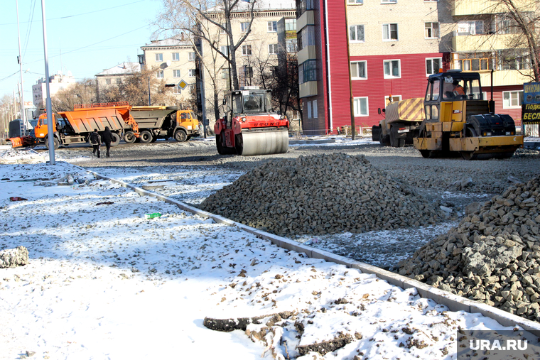 На дорожные работы в Екатеринбурге выделят более 900 млн рублей