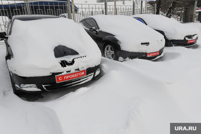 Автосалон ВОЛЬВО. Челябинск, зима, шкода, автомобиль, машины в снегу, иномарка, с пробегом