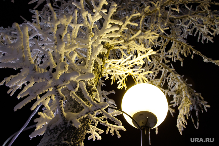 Виды Салехарда, снег, фонари, зима, ночь, иней, уличное освещение, мороз
