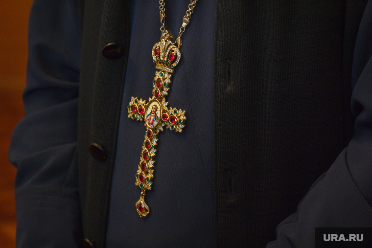 Клипарт. Магнитогорск, священник, религия, христианство, православие, религиозная аттрибутика, крест на груди