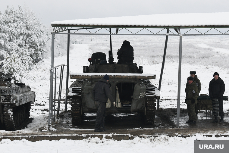 Подготовка и быт мобилизованных в учебном центре Еланский. Свердловская область, бмп, бронетехника, боевая машина пехоты, полигон еланский