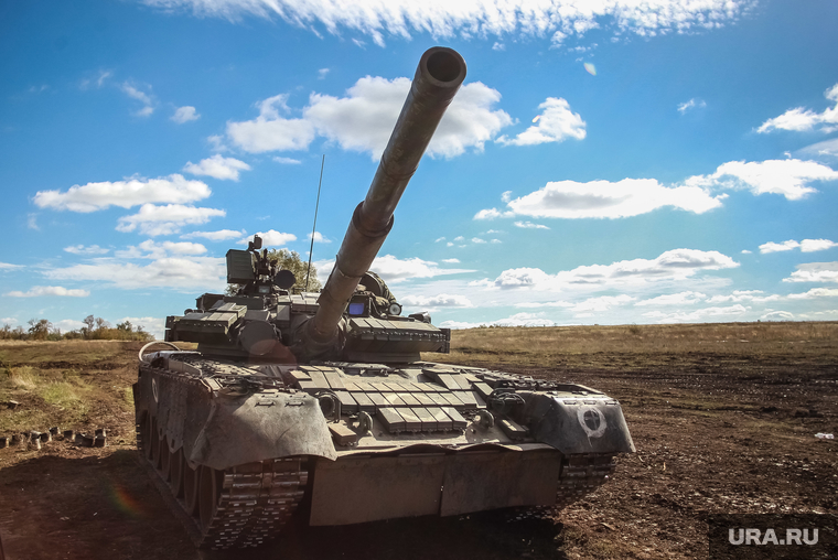 Центр по подготовке мобилизованных в Луганской области . Луганск, военная техника, армия, военные, солдаты, военные сборы, вооруженные силы, танк, мобилизованные, учебка, мобилизанты, обучение мобилизантов