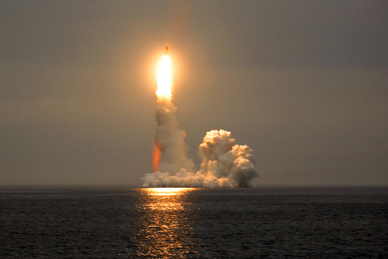 Клипарт, официальный сайт министерства обороны РФ. stock, пуск, запуск ракеты