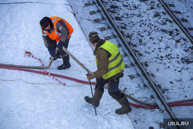 Железнодорожная станция Пермь-2., жд пути, ремонт железной дороги, рабочие ржд
