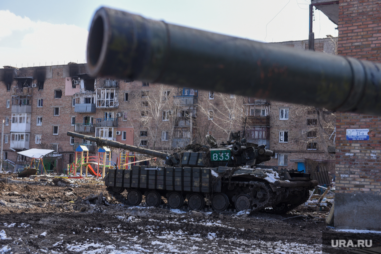 Ситуация в Волновахе после частичного освобождения. ДНР, военная техника, армия, военные, пожарище, руины, трофеи, днр, разрушения, зачистка, последствия взрыва, танк, всу, последствия обстрела, волноваха, z войска, разбитая техника