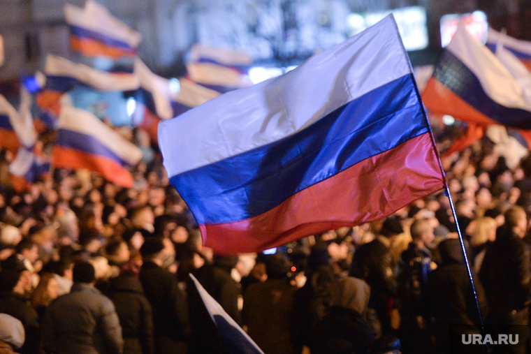 Крым. Референдум., российский флаг, митинг, флаг россии, толпа