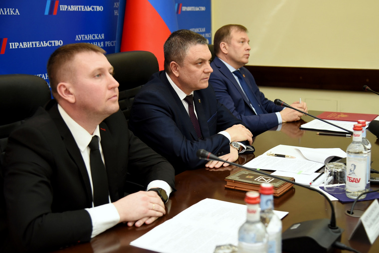 В ЛНР формируется полноценный избирательный процесс, заявил Денис Мирошниченко