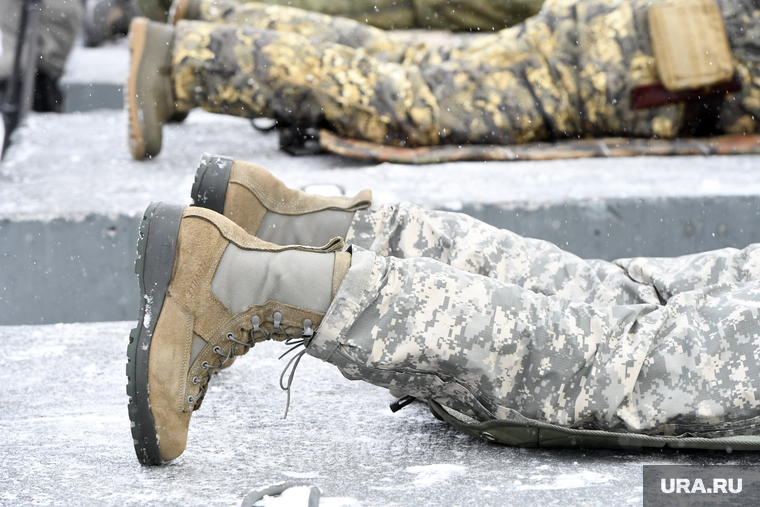 Росснайпинг, центр подготовки мобилизованных, подготовка снайперов. Пермь, берцы, зимняя военная форма, тактические ботинки