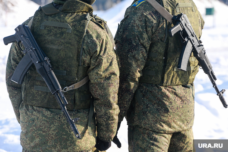 Полигон ТВВИКУ. Тюмень, караул, автомат, калашников, армия, военные, солдаты, ак, военнослужащие, служба в армии, мобилизация, мобилизованные, сво, специальная военная операция