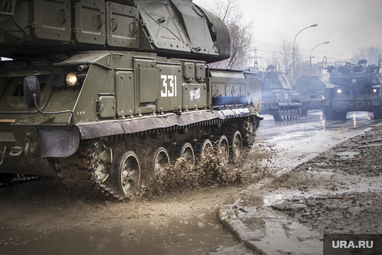 Репетиция парада Победы. Екатеринбург, военная техника, танки в городе