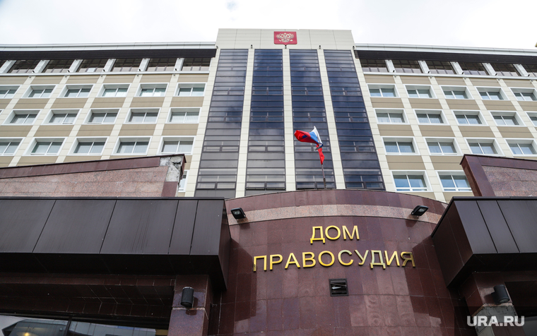 Выбор меры пресечения Игорю Чемезову в центральном районном суде Тюмени, дом правосудия