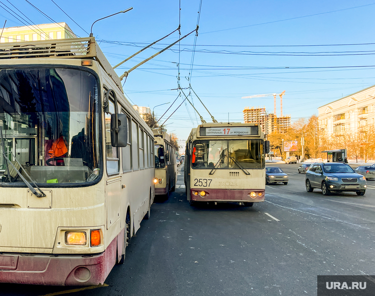 Дтп, движение остановлено. Челябинск, троллейбус, общественный транспорт, остановка общественного транспорта, проспект ленина, городской транспорт