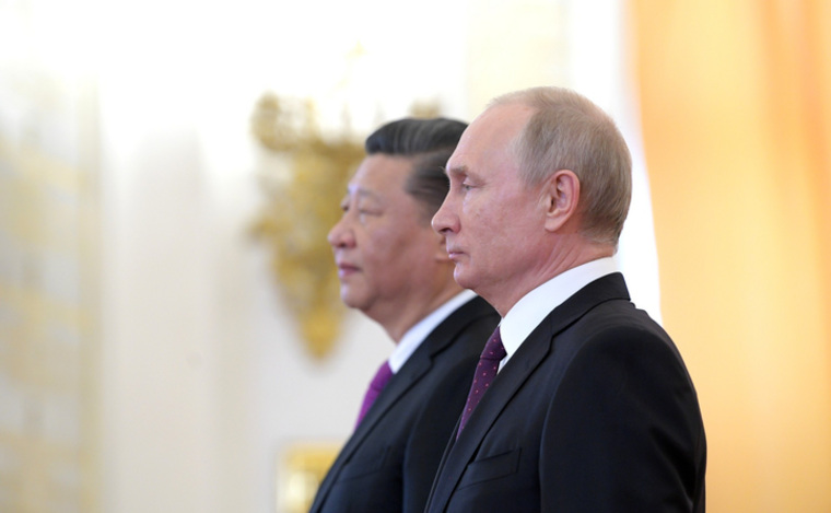Путин в своей статье заденет подходы России и Китая к украинскому конфликту, заявил Юрий Ушаков