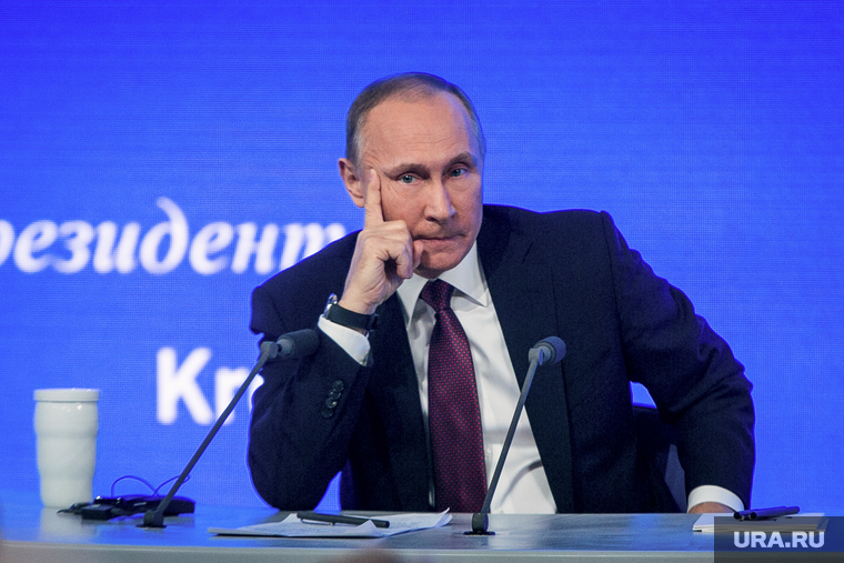 12 ежегодная итоговая пресс-конференция Путина В.В. (перезалил). Москва, портрет, путин владимир, рука у лица