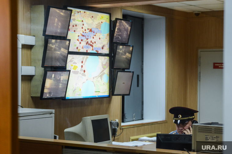 Операция "Бомж" полиции Калининского района. Челябинск, дежурная часть, полиция, полицейский