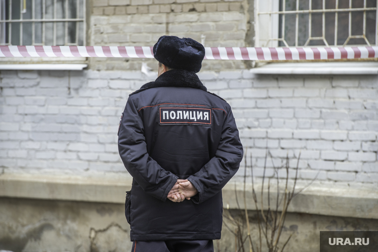 ЧП на улице Ушакова 20. Пермь, полиция, оцепление, место происшествия, оцепление чп