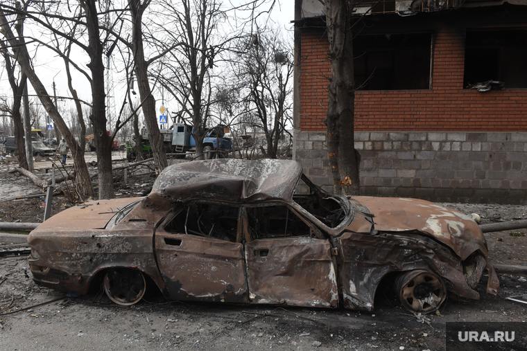 Мариуполь. Украина, пожарище, последствия, мариуполь, автомобиль, обстрел, сгоревший, разрушения от взрыва, гуманитарная катастрофа