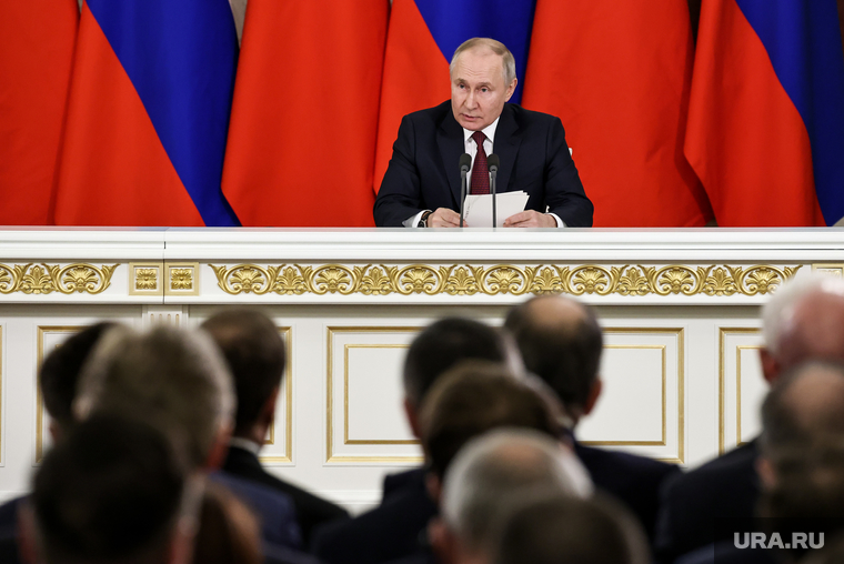 Президент России Владимир Путин и председатель КНР Си Цзинь Пин на встрече во время совместного заявления в Кремле. Москва, путин владимир