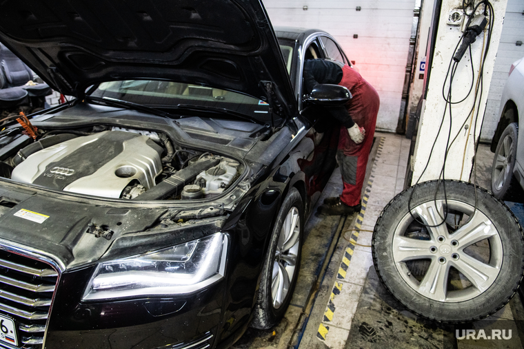 Работа в автомобильной мастерской. Екатеринбург, иномарка, шиномонтаж, ауди, audi, обслуживание авто, автомастерская, обслуживание автомобиля, автомобильная мастерская, шиномонтажка, обслуживание иномарок
