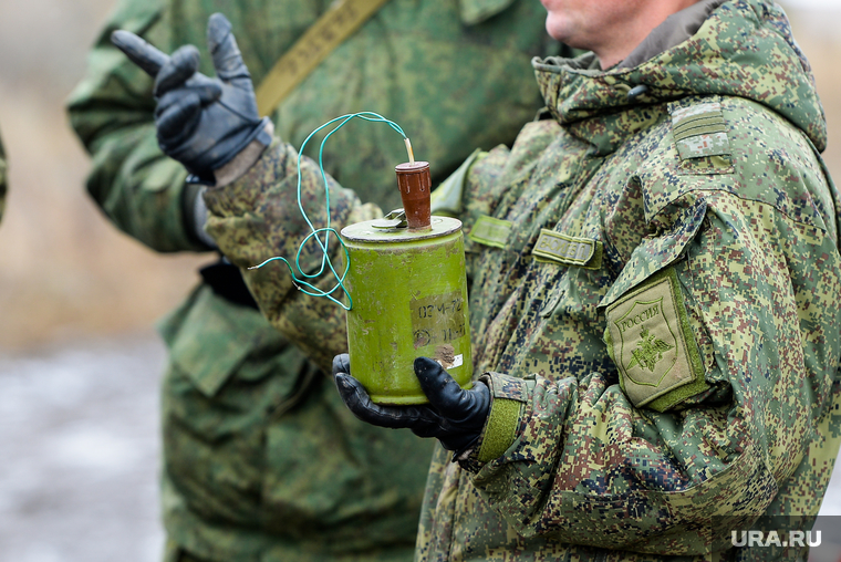 Боевое слаживание мобилизованных на Чебаркульском полигоне ЦВО. Челябинская область, учения, армия, военные, солдаты, оружие, вооружение, война, мина, бойцы, минное поле, боевые действия, полигон, сво, боевое слаживание
