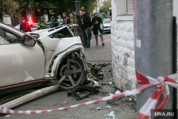 Авария на Остоженке с участием Эльмина Гулиева. Москва, иномарка, дтп, авария, остоженка
