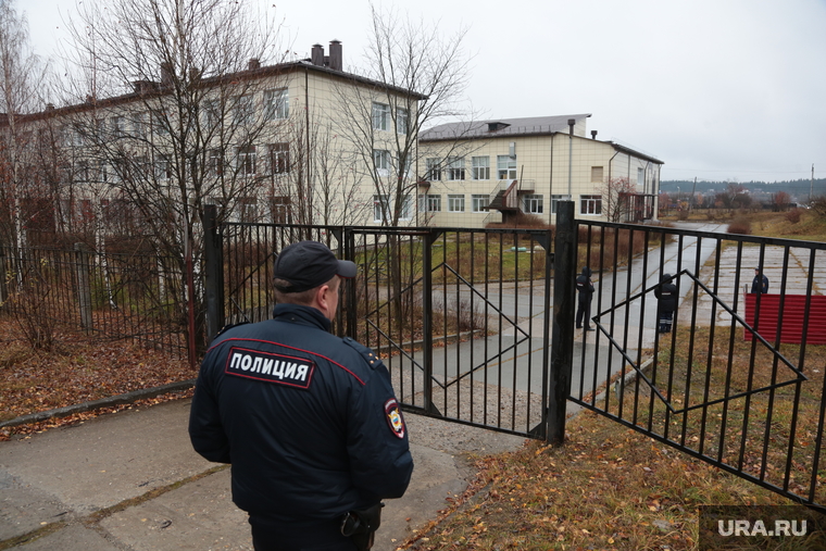 Сарс стрельба в школе. Пермь, полиция, школа, Сарс, стрельба в школе, виды поселка