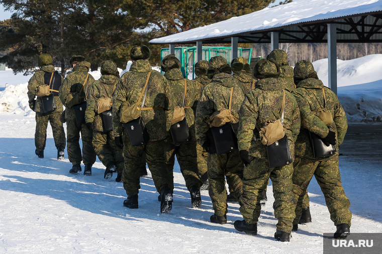 Полигон ТВВИКУ. Тюмень, армия, военные, солдаты, строй, военнослужащие, служба в армии, мобилизация, мобилизованные