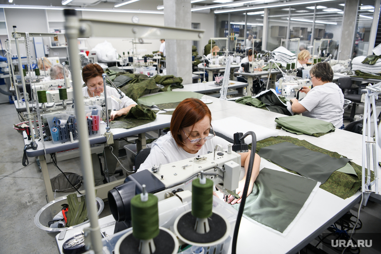 Производство Дмитрия Шишкина по военной форме. Екатеринбург, швея, пошив одежды, мануфактура shishkin, швейная фабрика шишкина, пошив военной формы, одежда для военных