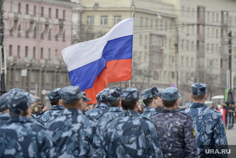 Во время построение площадь Революции перекрыли для пешеходов