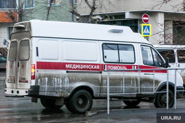 Приемный покой областной инфекционной клинической больницы. Тюмень, скорая помощь
