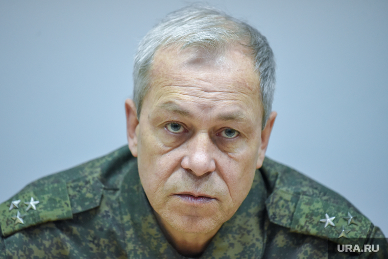Пресс-конференция заместителя командующего по оперативным вопросам полковника Эдуарда Басурина. Донецк, ДНР, днр, басурин эдуард