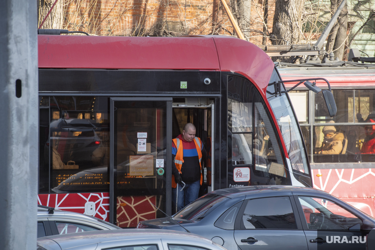 Работа общественного транспорта, Пермь, общественный транспорт, водитель трамвая