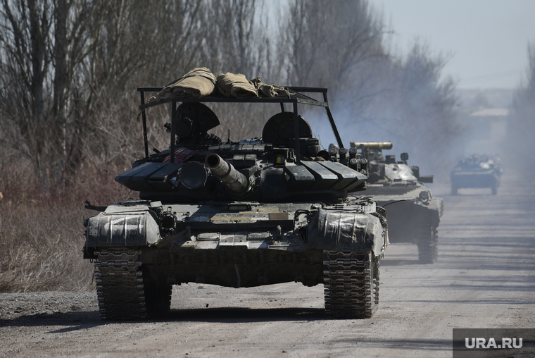 Докучаевск. ДНР, дым, колонна, армия, военные, техника, донбасс, днр, танк, сбойка