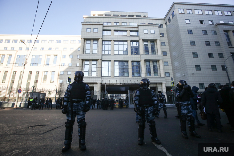Обстановка у Мосгорсуда во время процесса над оппозиционером. Москва, полиция, мосгорсуд, омон