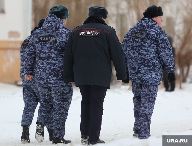 Заседание областной думы. Курган, полиция, росгвардия, сотрудник росгвардии, рейд полиции