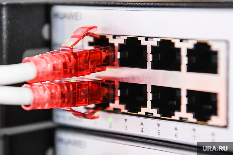 Открытие лаборатории информационной безопасности в УрФУ. Екатеринбург, интернет, провода, кабель, информационная безопасность, цифровизация, защита информации