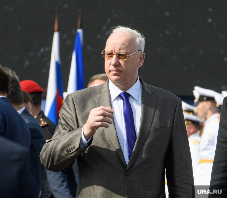 Торжественная церемония празднования Дня ВМФ на Сенатской площади. Санкт-Петербург, бастрыкин александр