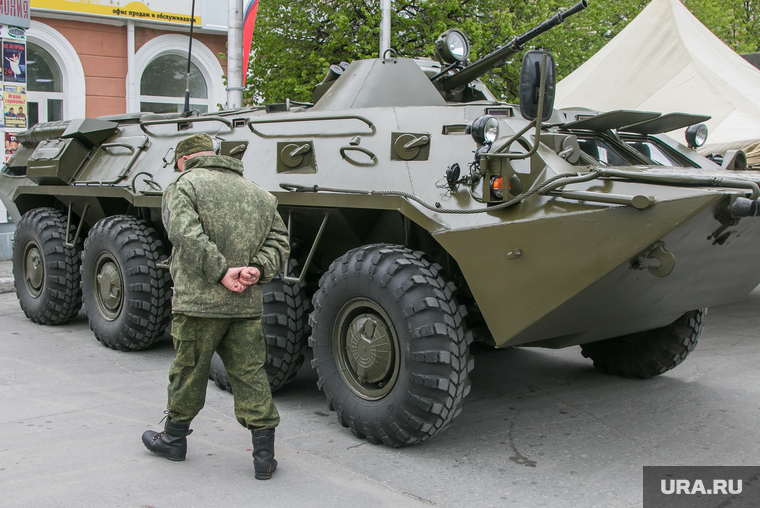 День пограничника. Курган, бтр, военная техника