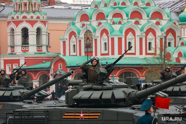 Парад Победы 9 мая на Красной площади в Москве 2022. Москва, военная техника, армия, танкист, день победы, 9 мая, красная площадь, парад