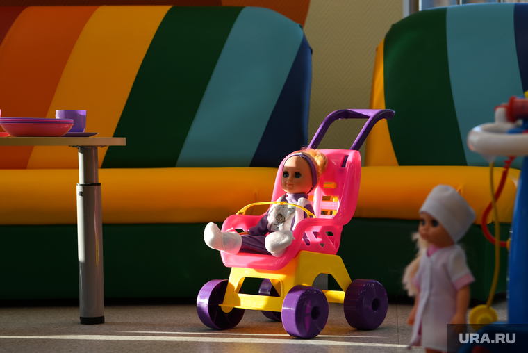 Новые детские сады и строительство трамвайной линии в Академический. Екатеринбург, детский сад, коляска детская, детсад, детские игрушки, дошкольное учреждение, кукла, детская игрушка