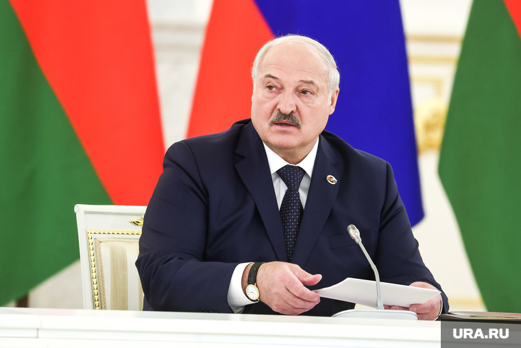 Владимир Путин и Александр Лукашенко на заседании высшего Госсовета союзного государства России и Белоруссии. Москва, лукашенко александр