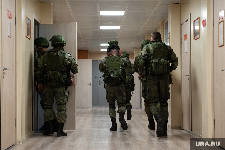 Учения зенитно-ракетной бригады. Республика Хакасия, Абакан , построение, военнослужащие, военная форма, воинская часть, солдат