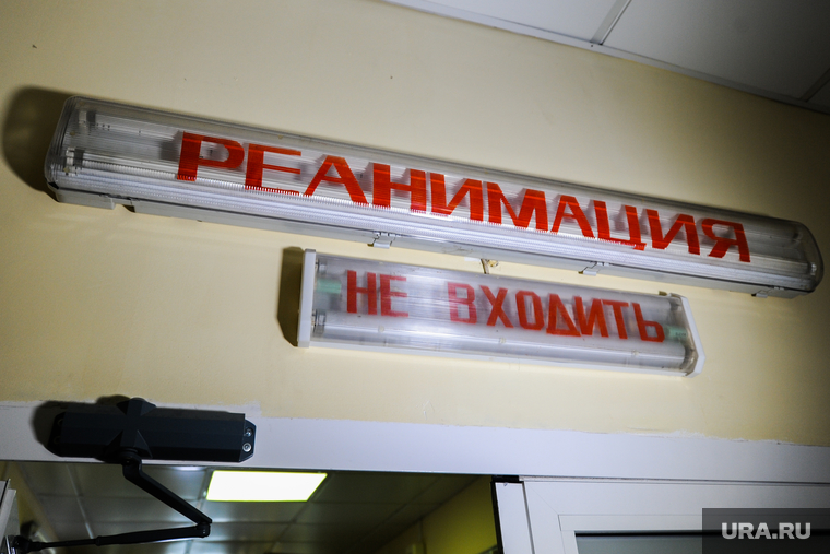 Поездка Алексея Текслера в ОКБ-2 для проверки готовности к пандемии. Челябинск, роддом, медики, медицина, врач, больница, реанимация