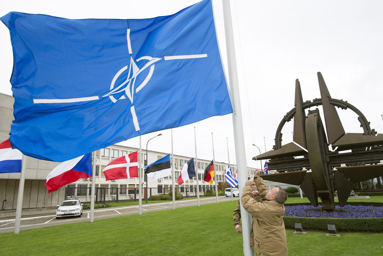 НАТО. Москва. stock, нато, флаг, брюссель,  stock