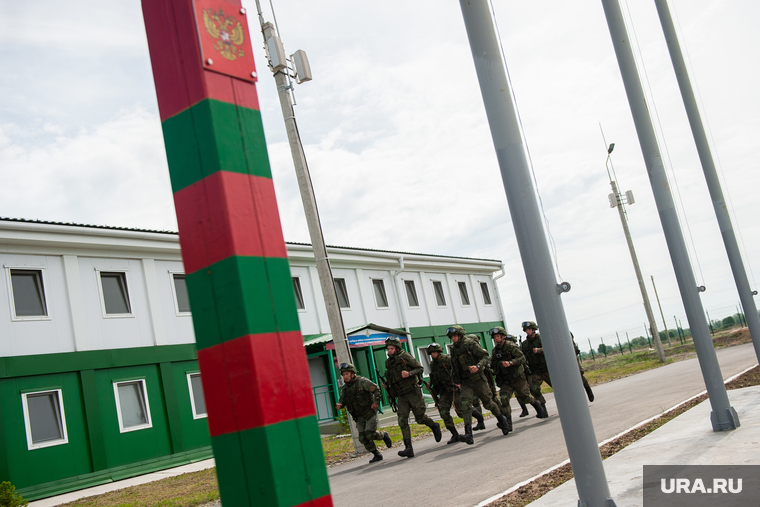 Учения зенитно-ракетной бригады. Республика Хакасия, Абакан , военнослужащие, военная часть, военные учения, солдат