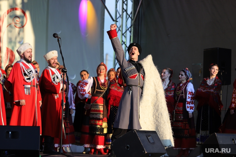 Виктор Захарченко: «Кубанский казачий хор – это уникальнейшее мировое явление»