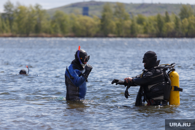 Клипарт. Магнитогорск, водолазы, поиски