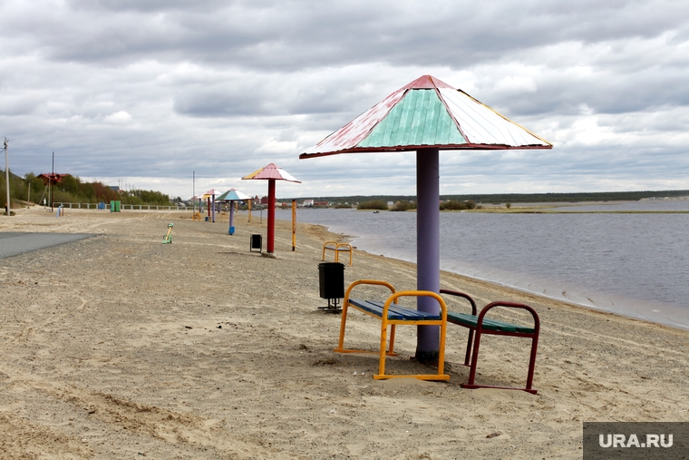Клипарт. ЯНАО
, берег, пляж, водоем, отдых на природе, песок, пустой, лето, река кама