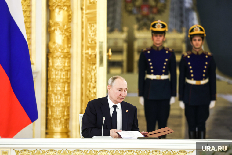 Владимир Путин и Александр Лукашенко на заседании высшего Госсовета союзного государства России и Белоруссии. Москва, путин владимир