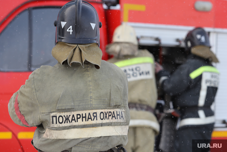 Пожарно-тактические учения МЧС на территории ТЦ ГиперСити. Курган, мчс, пожарная охрана, огонь